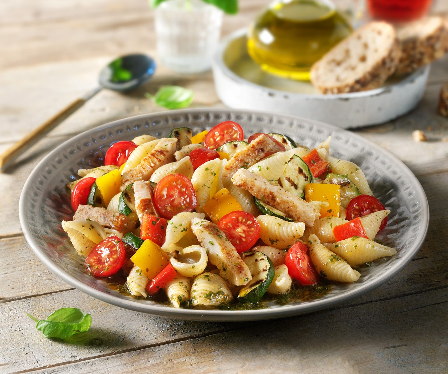 Nudelsalat mit Hühnchen (11221) bestellen! | bofrost.at Nudelsalat mit Hühnchen (11221) bestellen! | bofrost.at